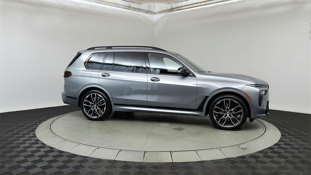 new 2025 BMW X7 car, priced at $123,425