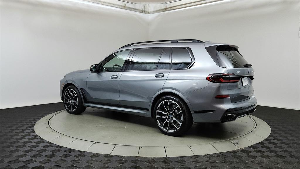 new 2025 BMW X7 car, priced at $123,425