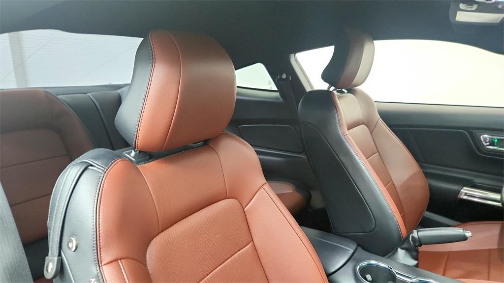 used 2016 Ford Mustang car