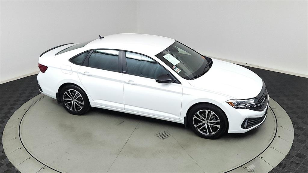 used 2024 Volkswagen Jetta car, priced at $21,997