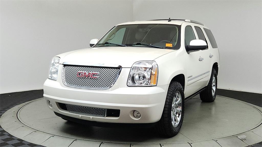 used 2013 GMC Yukon car, priced at $16,895