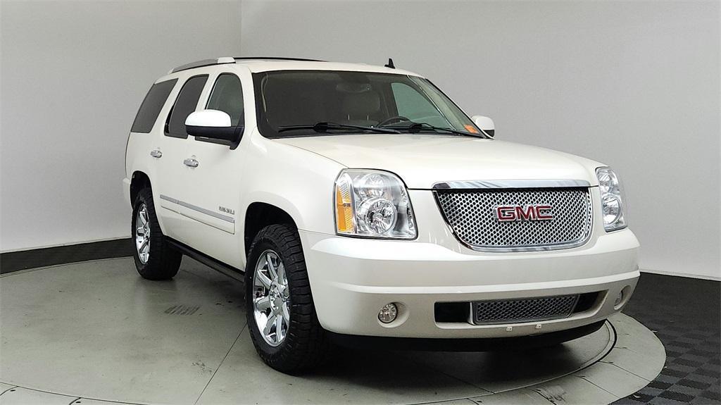 used 2013 GMC Yukon car, priced at $16,895