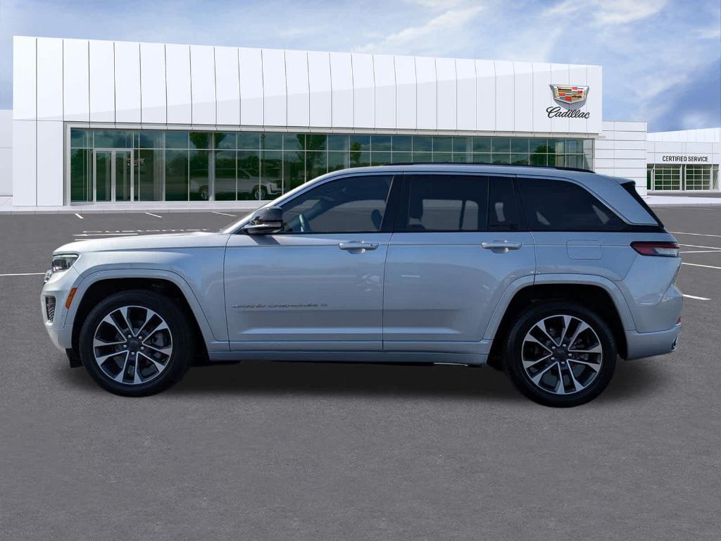 used 2022 Jeep Grand Cherokee car, priced at $31,999