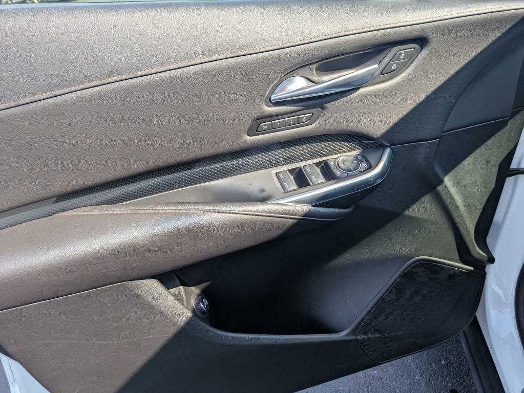 used 2021 Cadillac XT4 car, priced at $27,995