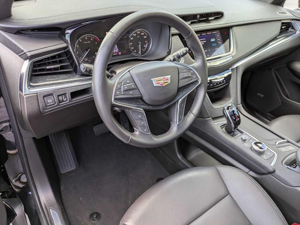 used 2023 Cadillac XT5 car, priced at $33,995
