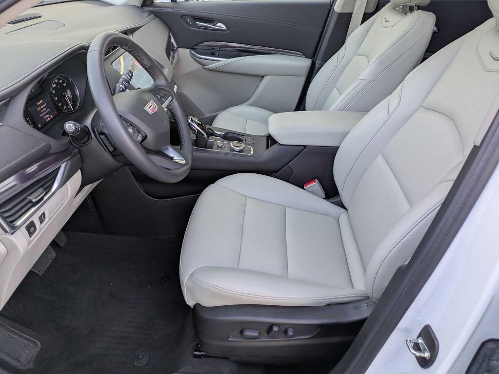 used 2022 Cadillac XT4 car, priced at $28,999