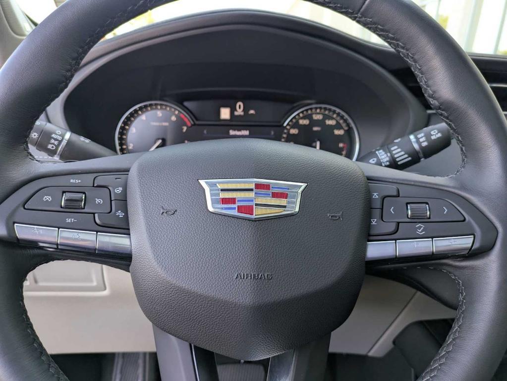 used 2022 Cadillac XT4 car, priced at $28,999