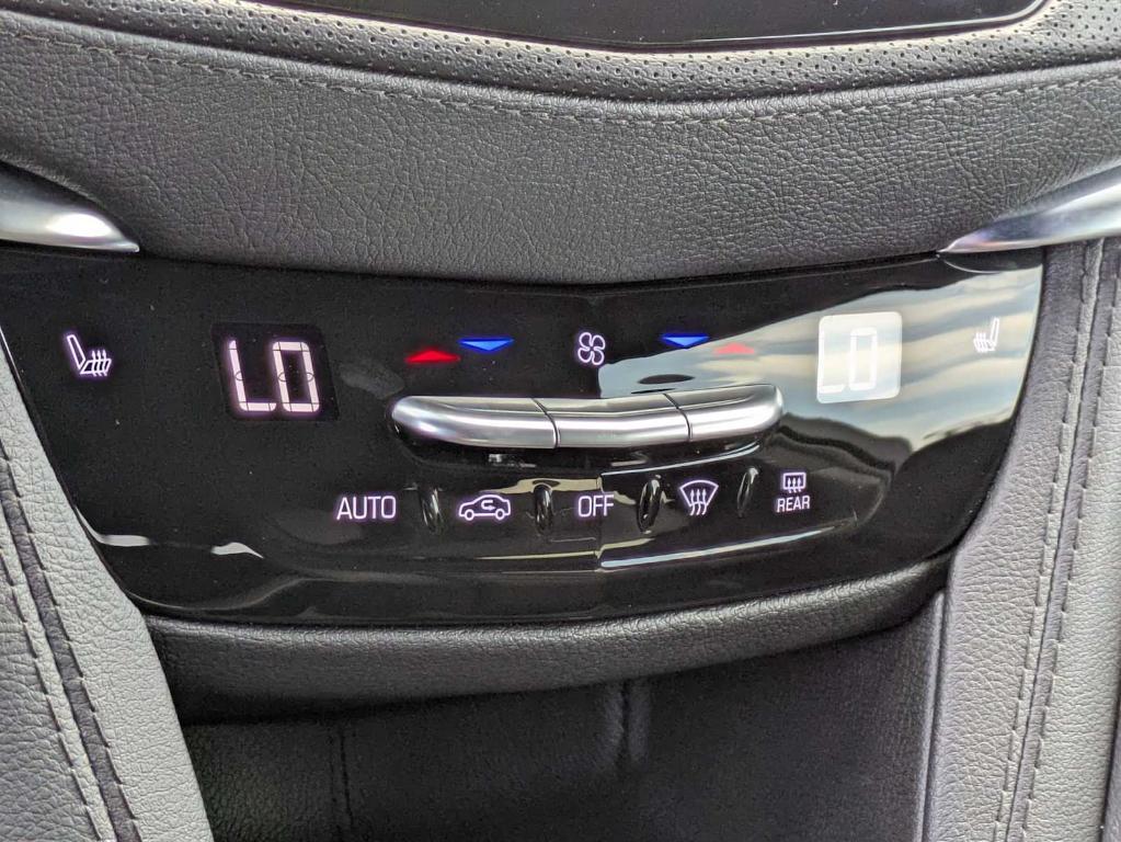 used 2024 Cadillac XT5 car, priced at $35,999
