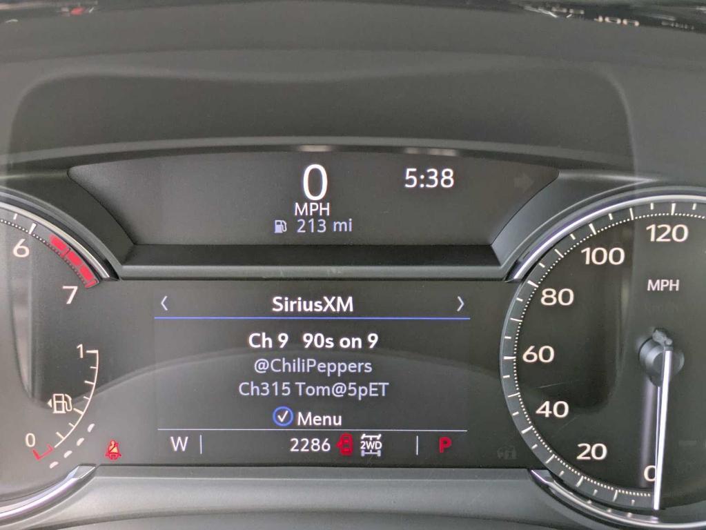 used 2024 Cadillac XT5 car, priced at $35,999