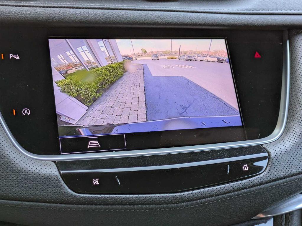 used 2022 Cadillac XT5 car, priced at $34,750