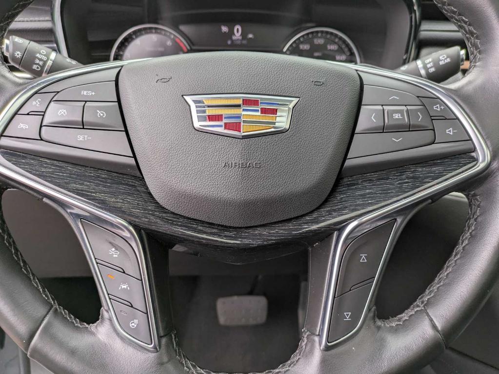 used 2021 Cadillac XT5 car, priced at $28,499
