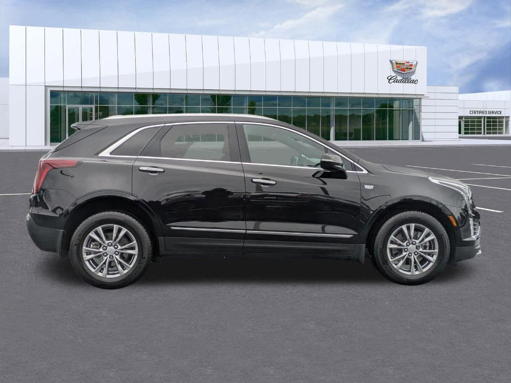 used 2022 Cadillac XT5 car, priced at $34,898