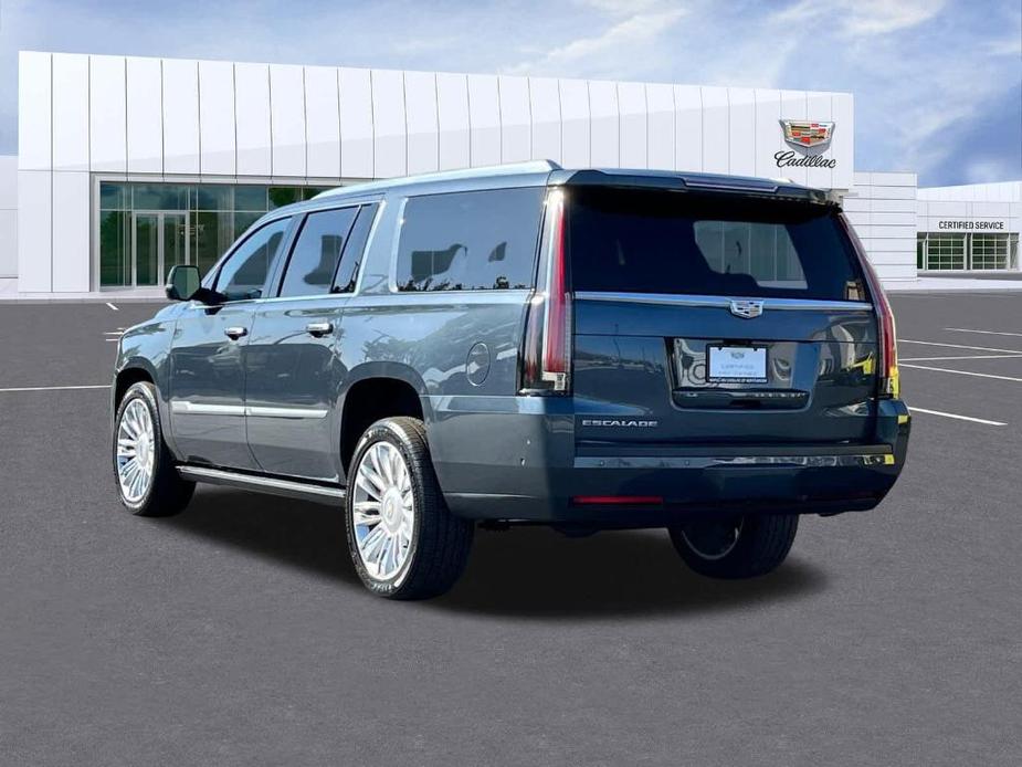 used 2020 Cadillac Escalade ESV car, priced at $40,898