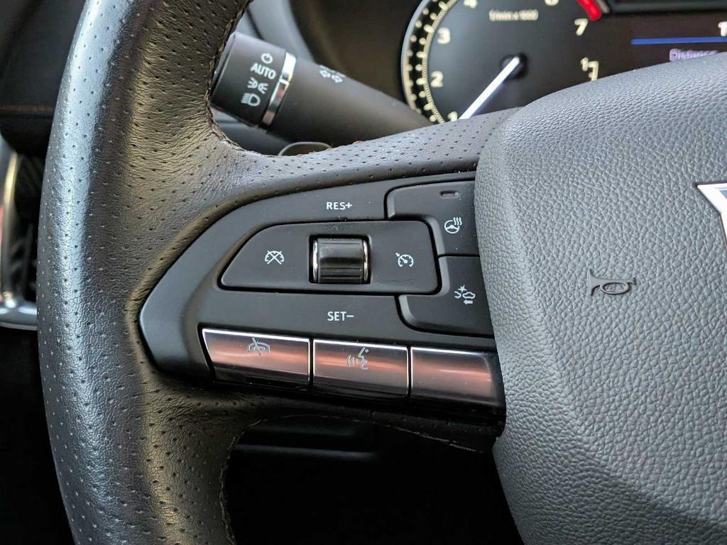 used 2023 Cadillac XT4 car, priced at $29,998