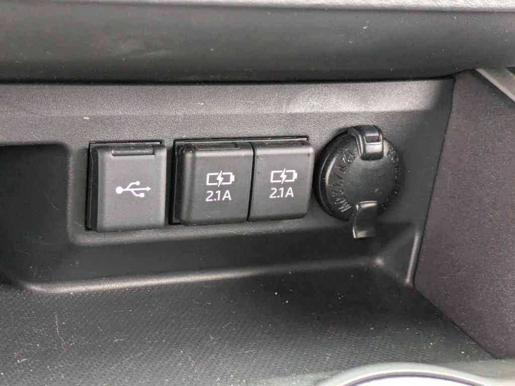 used 2020 Toyota Highlander car, priced at $25,199