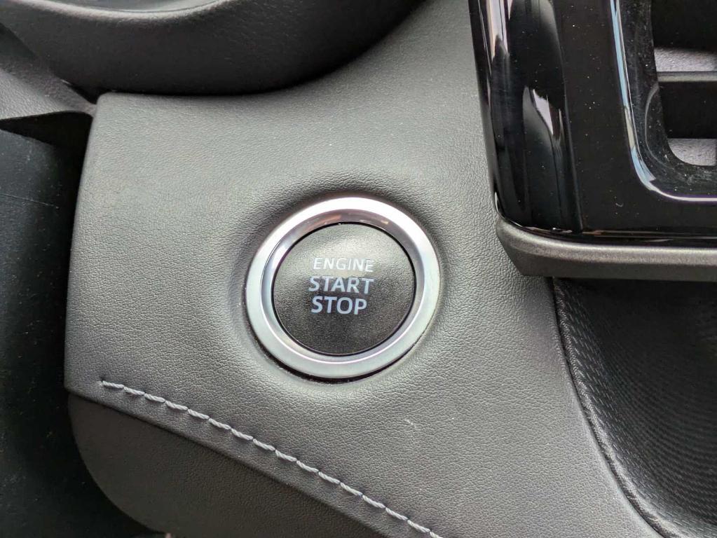 used 2020 Toyota Highlander car, priced at $25,199