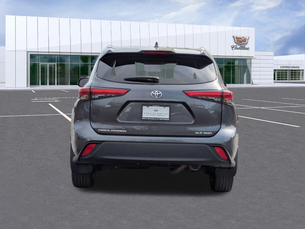 used 2020 Toyota Highlander car, priced at $25,199