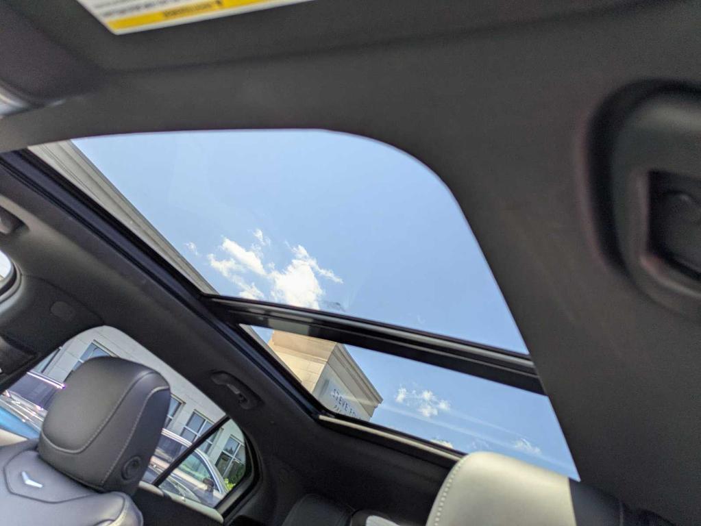 used 2023 Cadillac XT4 car, priced at $28,499