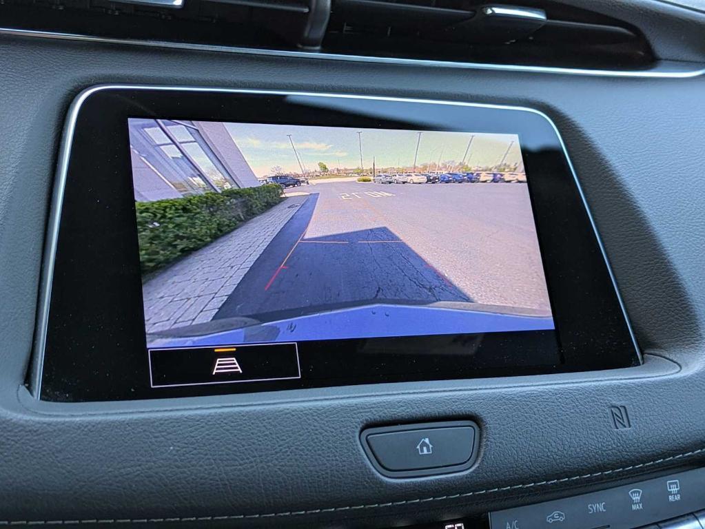used 2021 Cadillac XT4 car, priced at $27,995