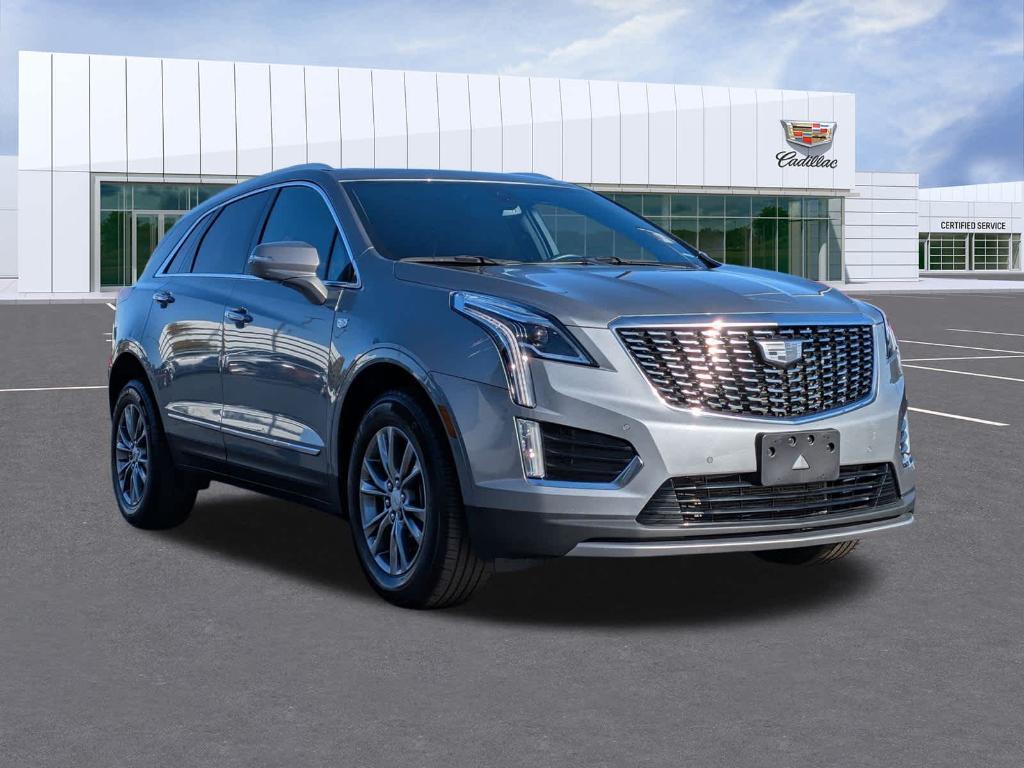 used 2023 Cadillac XT5 car, priced at $32,998