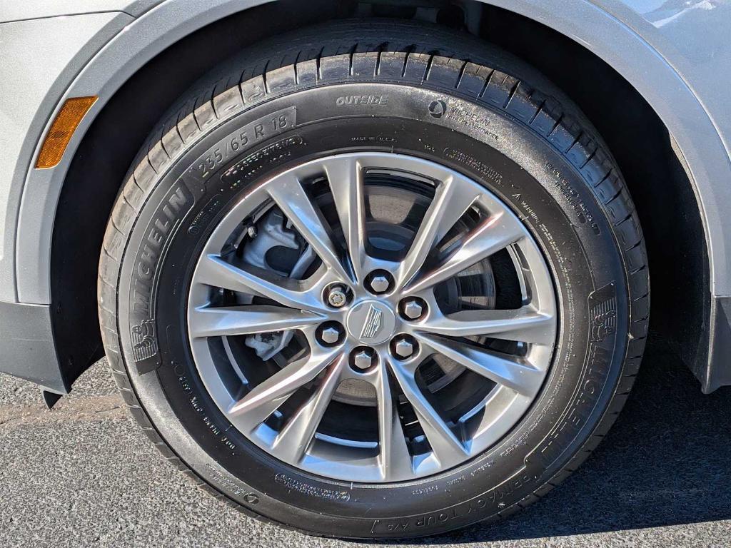 used 2023 Cadillac XT5 car, priced at $32,998