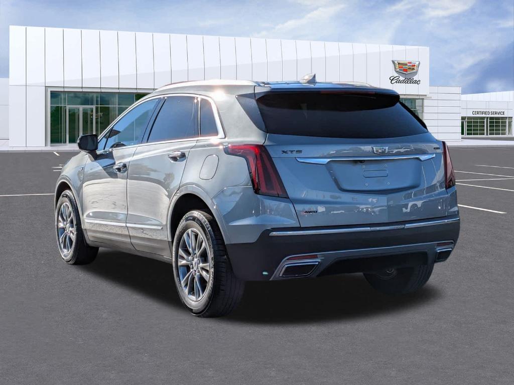used 2023 Cadillac XT5 car, priced at $32,998