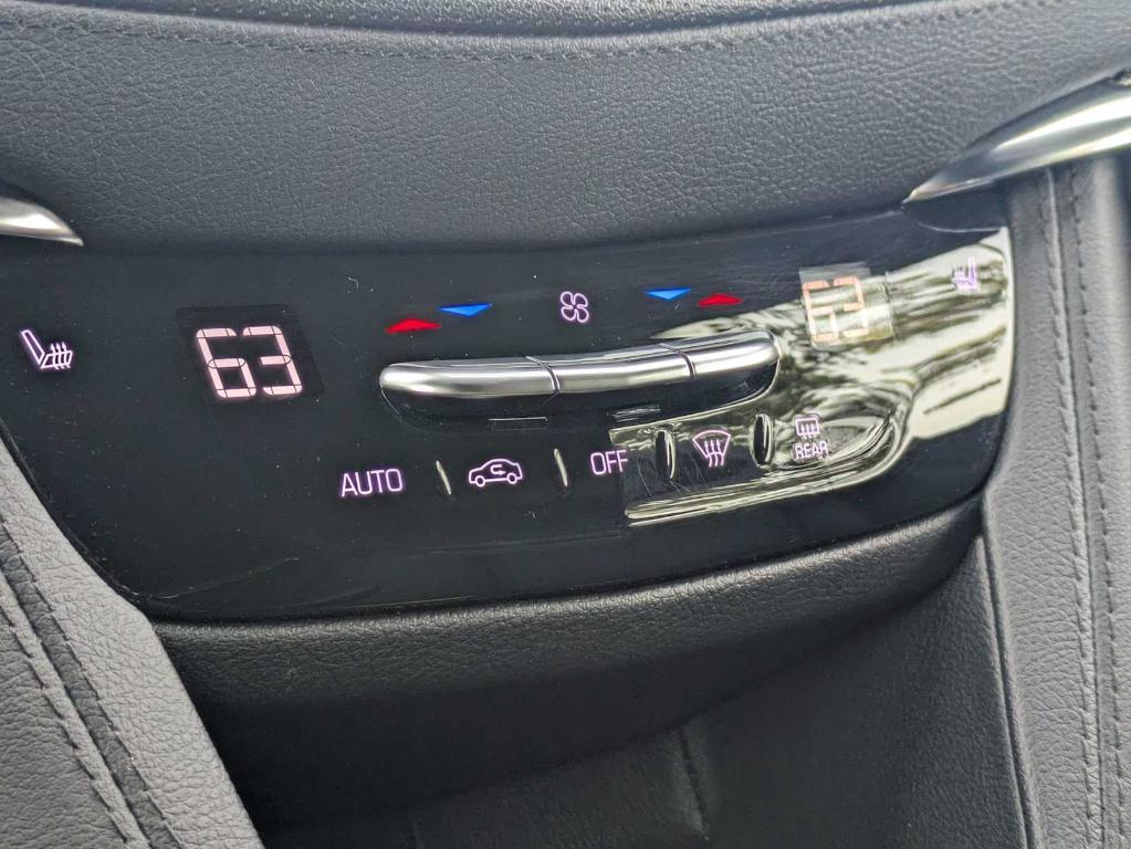 used 2021 Cadillac XT5 car, priced at $31,499