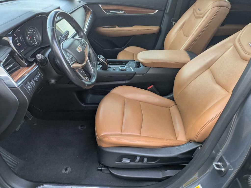 used 2021 Cadillac XT5 car, priced at $32,526