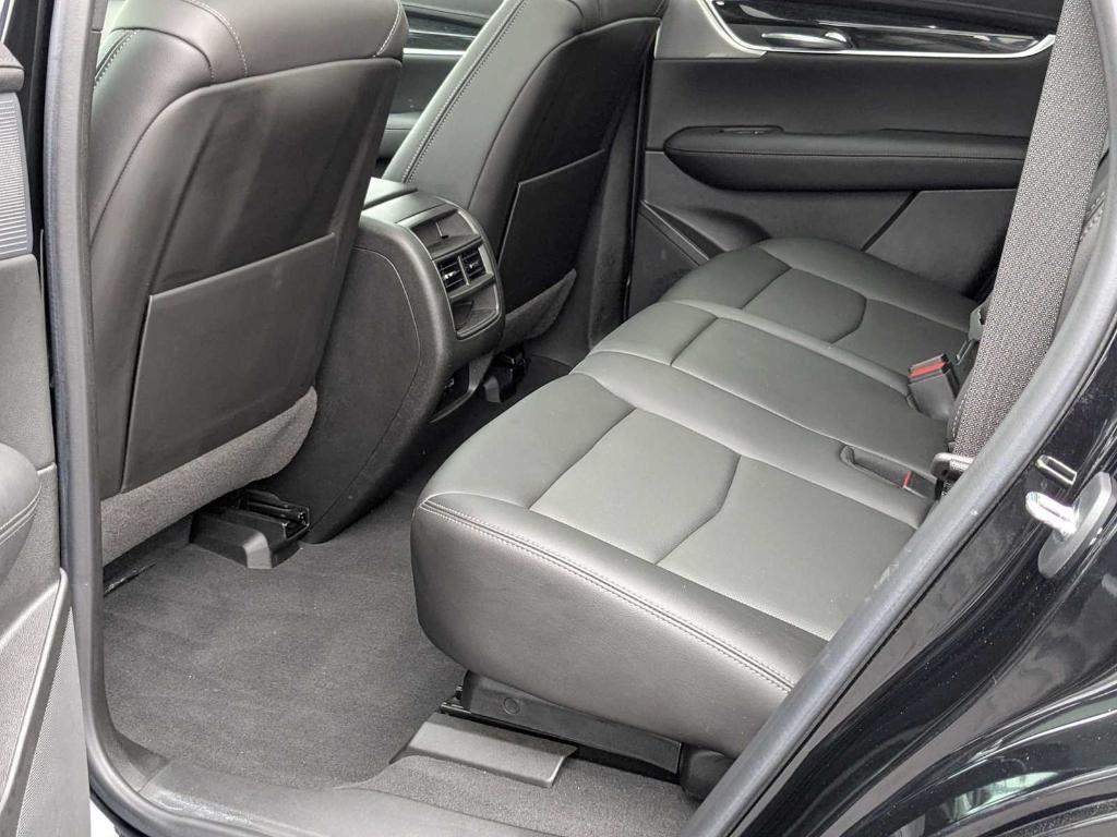 used 2021 Cadillac XT5 car, priced at $31,499