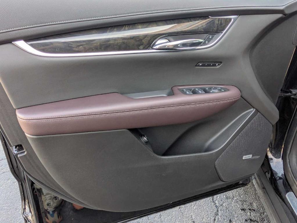 used 2021 Cadillac XT6 car, priced at $35,237