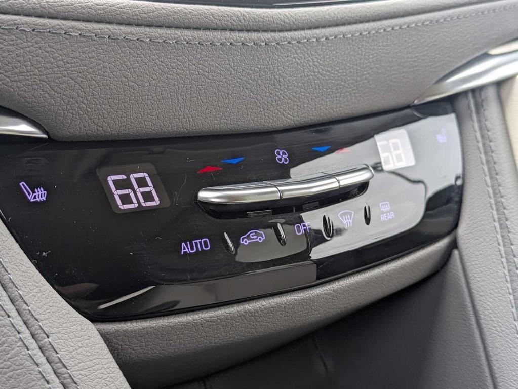 used 2022 Cadillac XT5 car, priced at $30,995