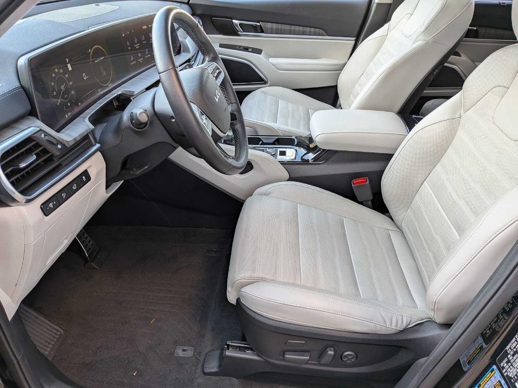 used 2023 Kia Telluride car, priced at $40,299