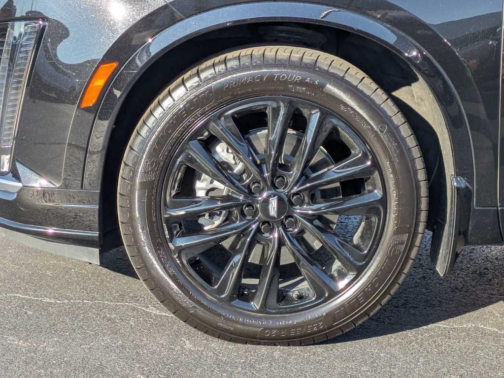 used 2023 Cadillac XT6 car, priced at $40,799