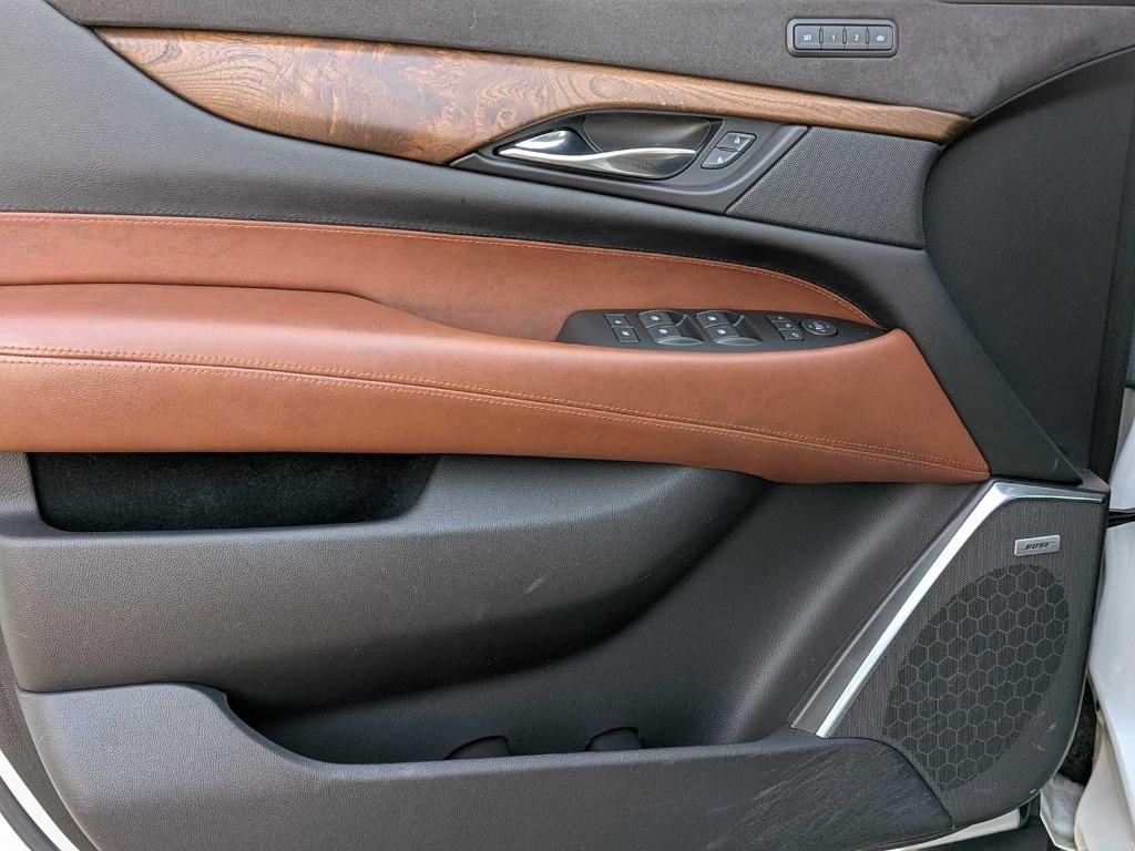 used 2019 Cadillac Escalade ESV car, priced at $34,999