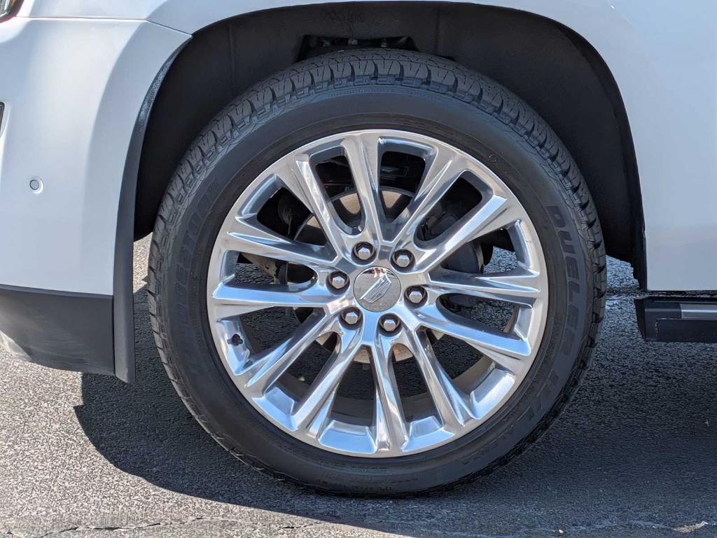 used 2019 Cadillac Escalade ESV car, priced at $34,999