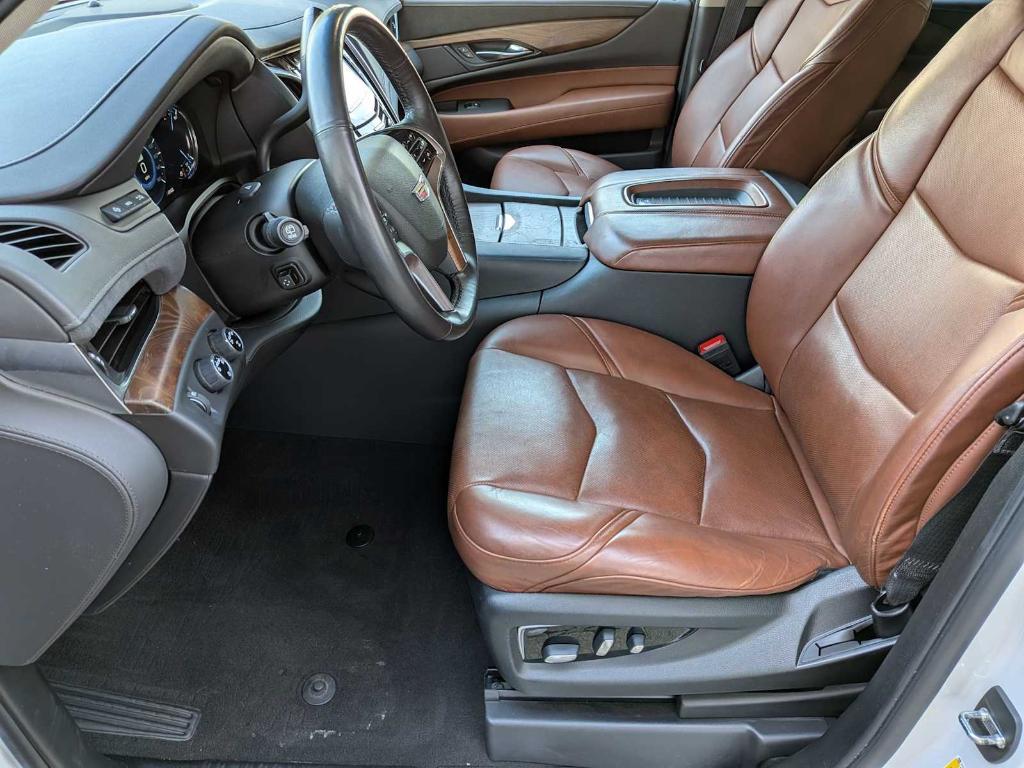 used 2019 Cadillac Escalade ESV car, priced at $34,999