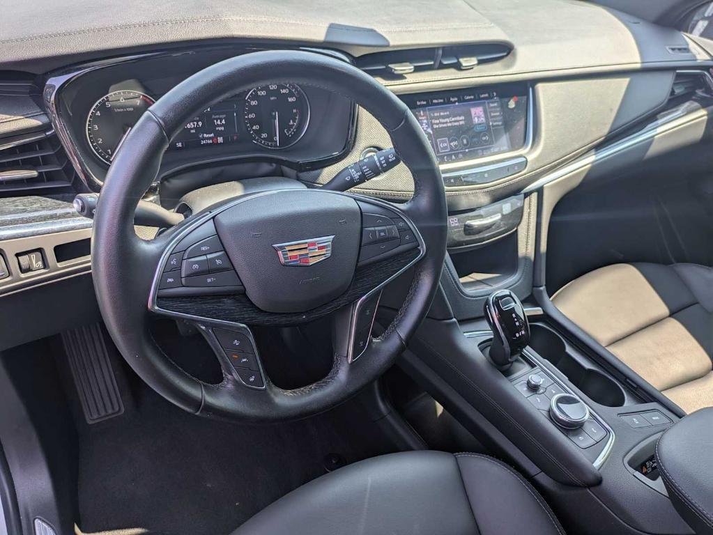 used 2020 Cadillac XT5 car, priced at $27,995