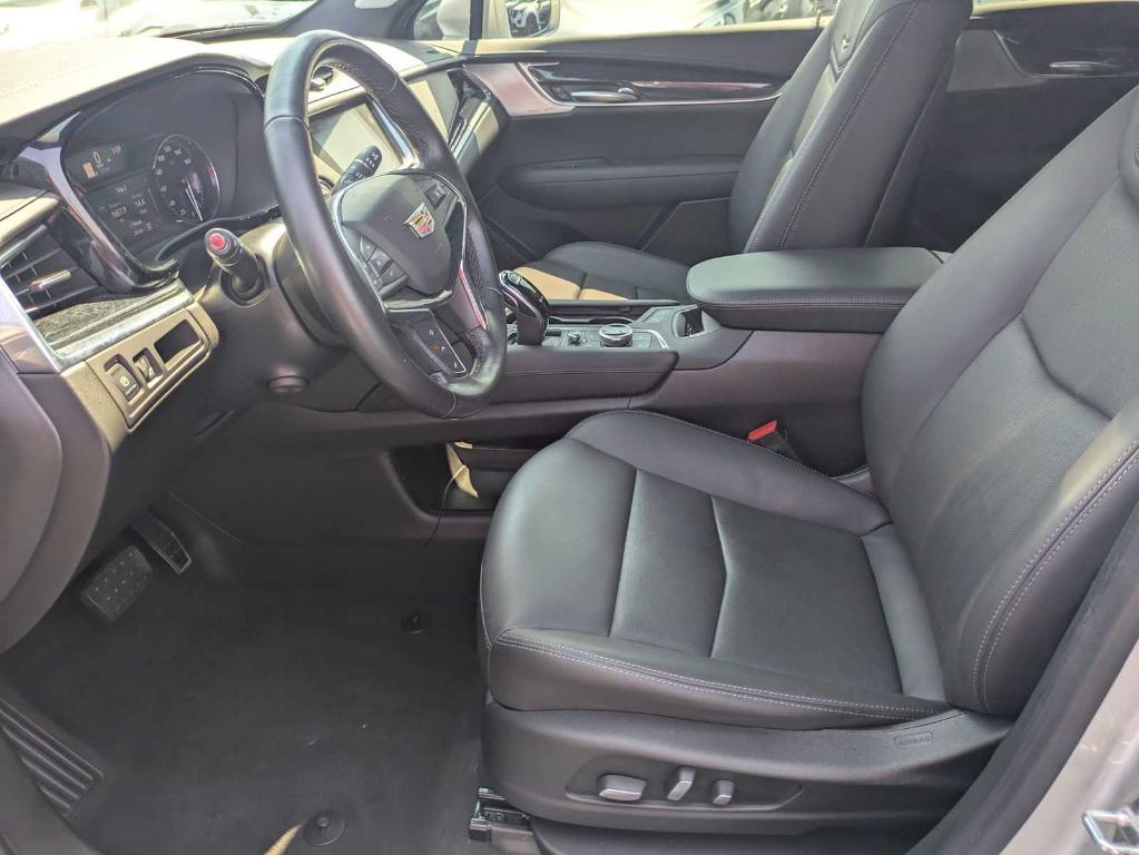 used 2020 Cadillac XT5 car, priced at $27,995