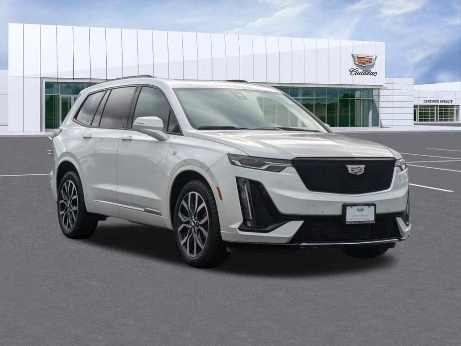 used 2023 Cadillac XT6 car, priced at $48,303