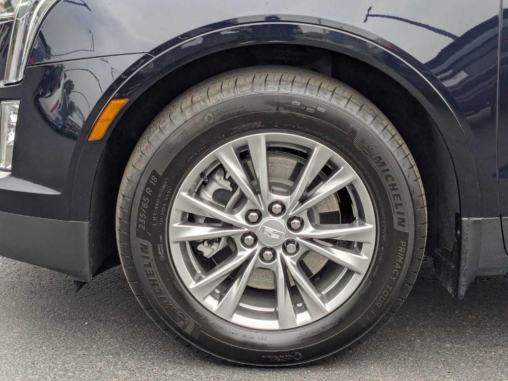 used 2022 Cadillac XT5 car, priced at $34,999