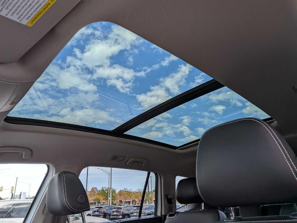 used 2023 Volkswagen Atlas car, priced at $30,699