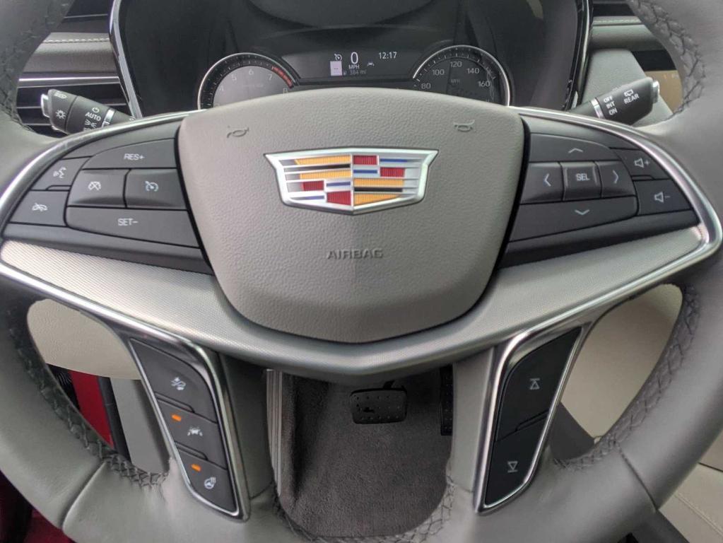 used 2022 Cadillac XT5 car, priced at $35,898