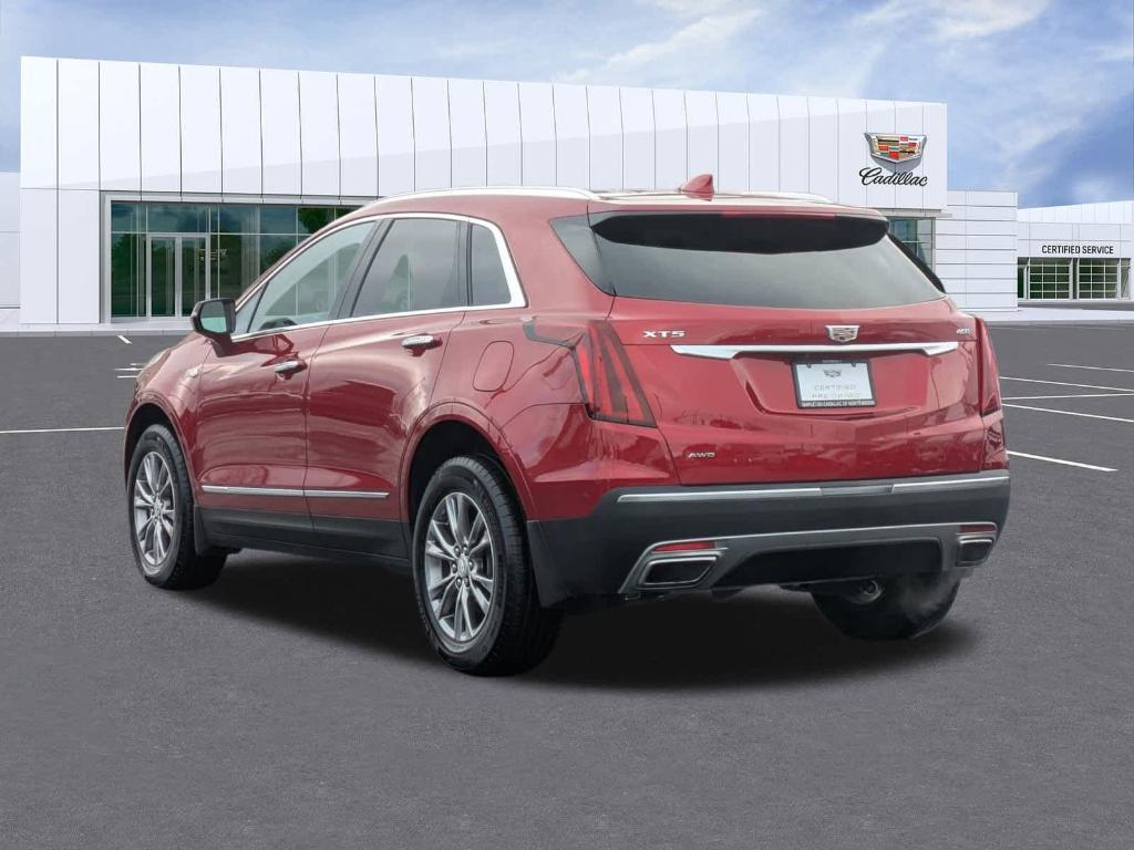 used 2022 Cadillac XT5 car, priced at $35,898