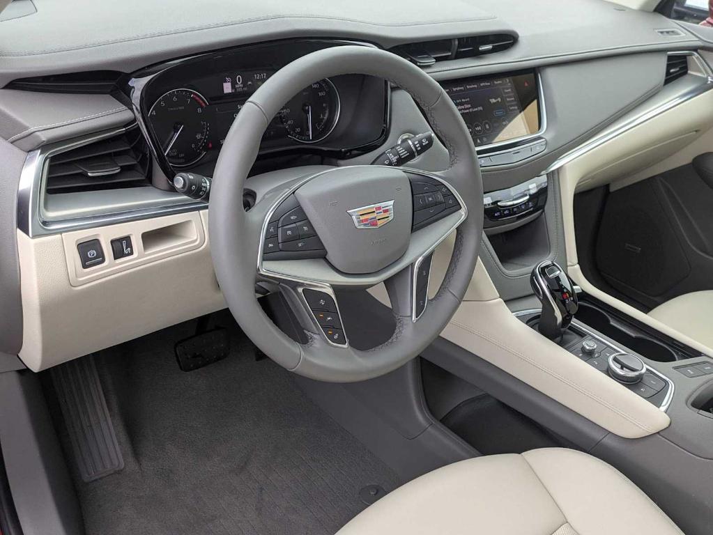 used 2022 Cadillac XT5 car, priced at $35,898