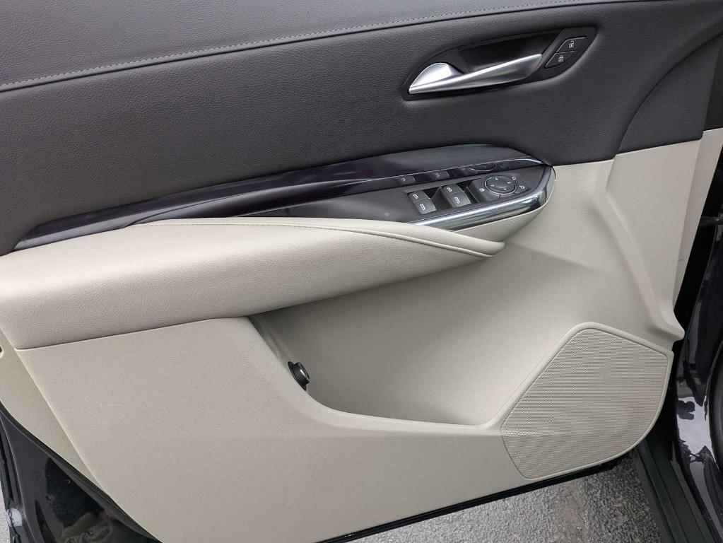 used 2023 Cadillac XT4 car, priced at $31,750