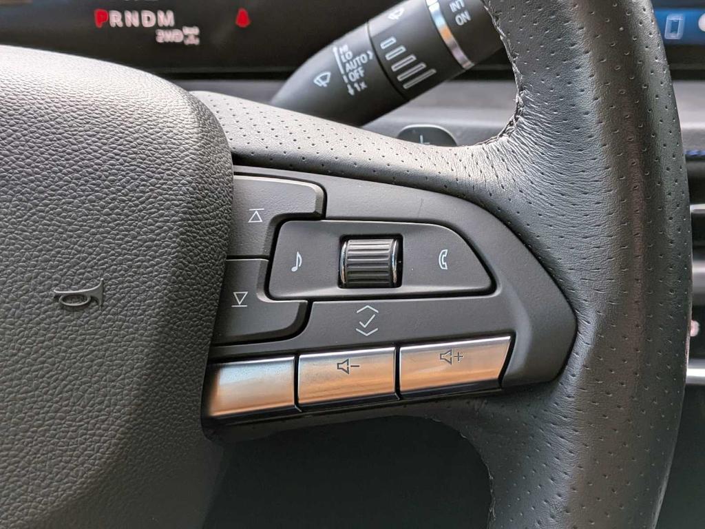 used 2024 Cadillac XT4 car, priced at $38,999