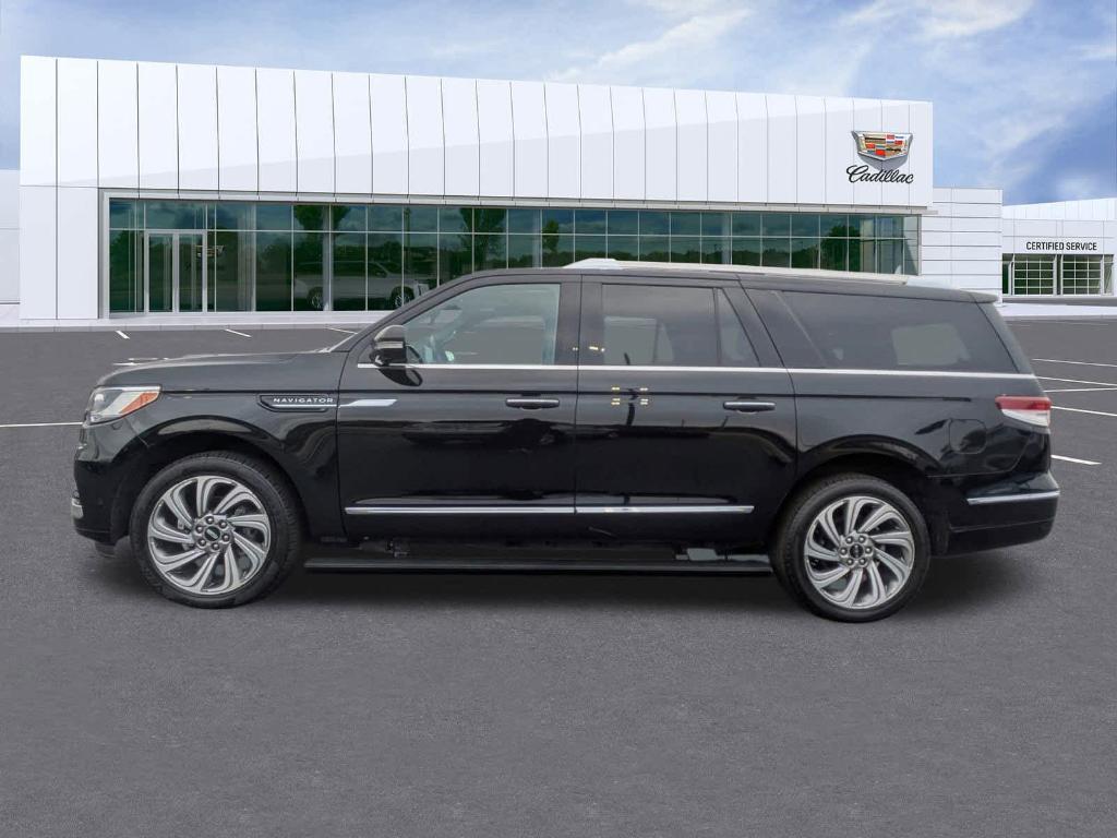 used 2022 Lincoln Navigator L car, priced at $47,898