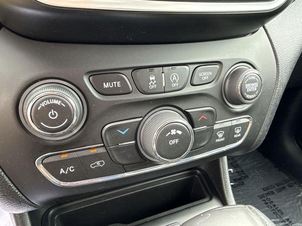 used 2020 Jeep Cherokee car, priced at $14,700