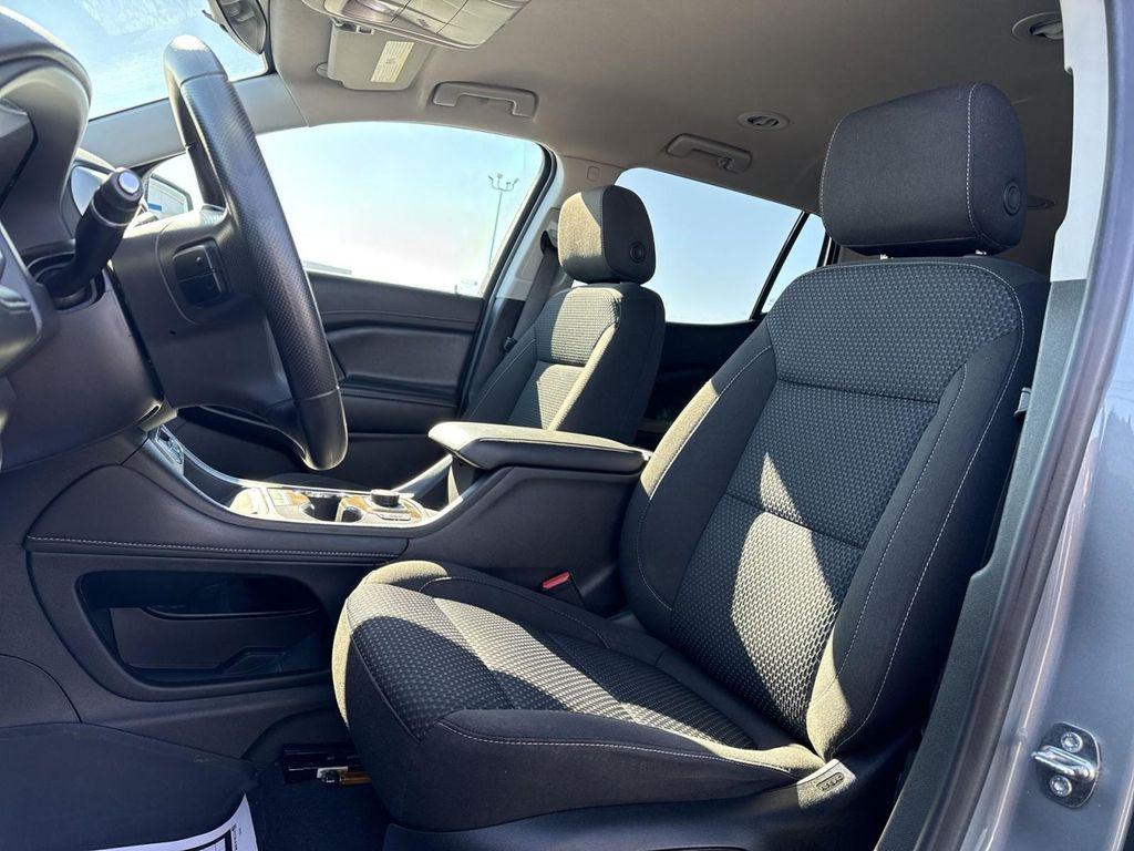 used 2023 GMC Acadia car, priced at $26,795