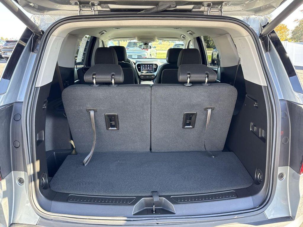 used 2023 GMC Acadia car, priced at $26,795